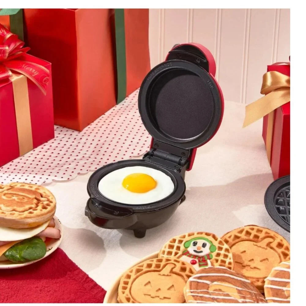Dash Multimaker Mini Waffle Maker with 7 removable nonstick plates
